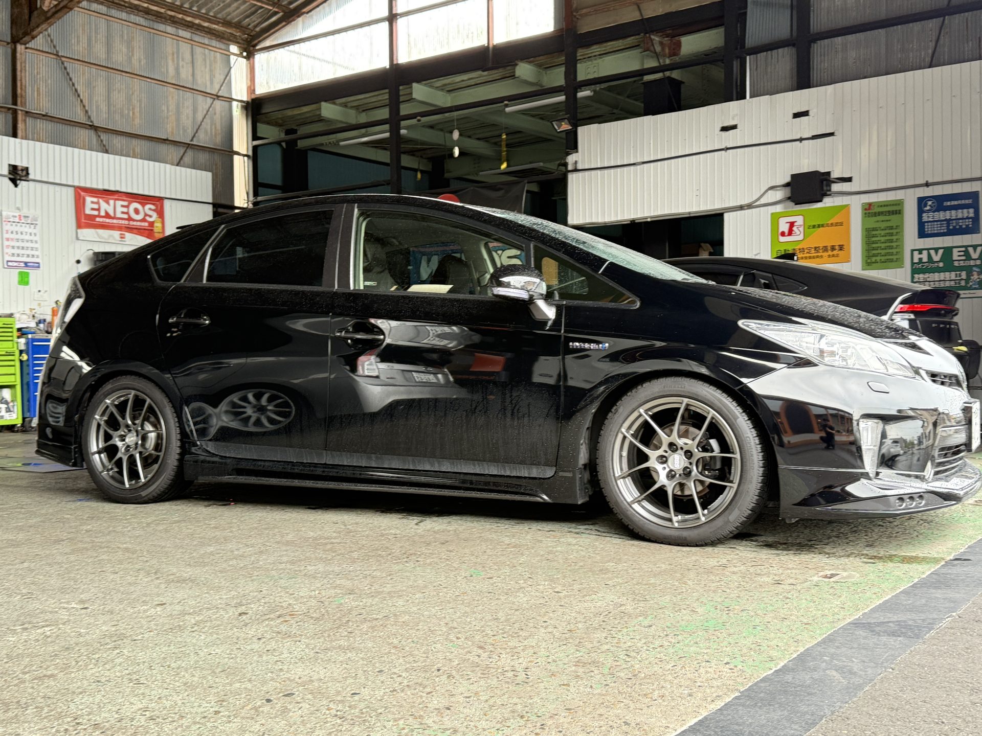 足回りの異音対策、30プリウス後期 車高調交換 - KYOEI-JAPAN｜共栄